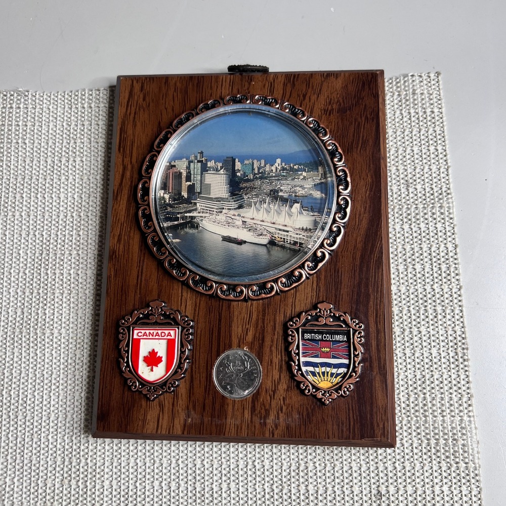 Vintage A&F Canada Vancouver British Columbia Souvenir Plaque with 25 Cent Coin